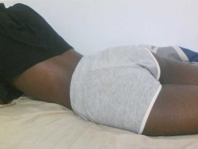 sexydiva2 live cam on BongaCams