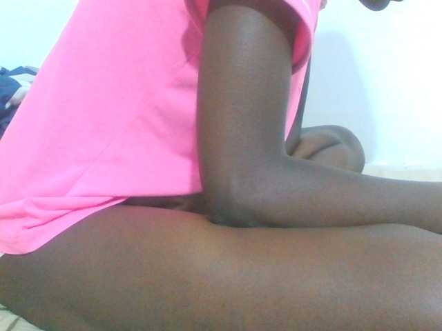 sexydiva2 live cam on BongaCams