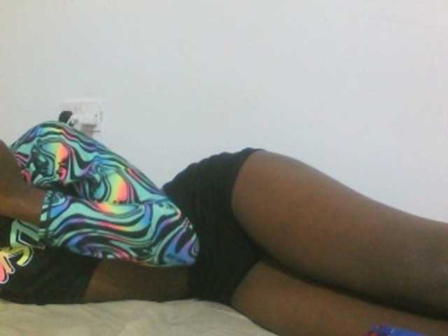 sexydiva2 live cam on BongaCams