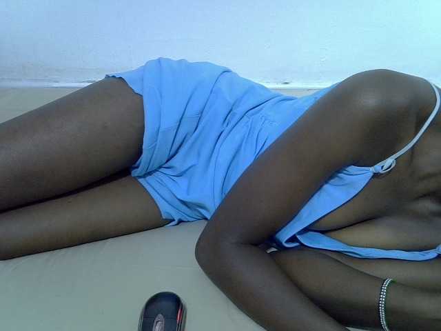 sexydiva2 live cam on BongaCams