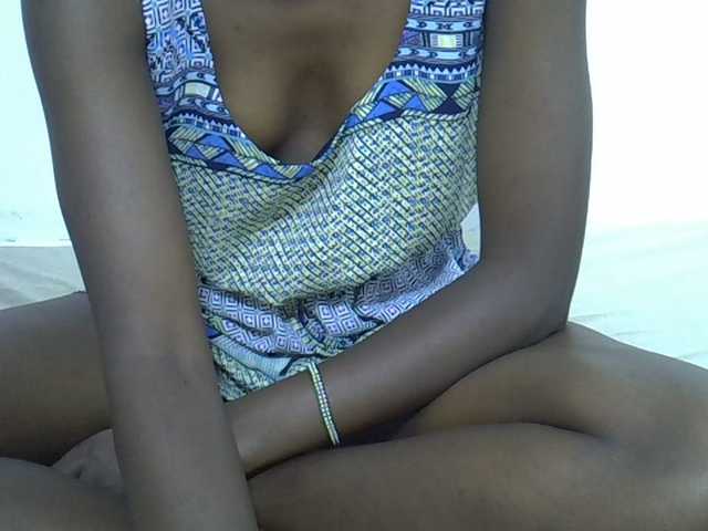 sexydiva2 live cam on BongaCams