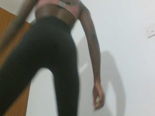 sexydiva2 live cam on BongaCams