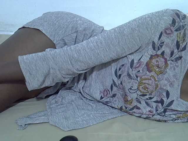 sexydiva2 live webcam show