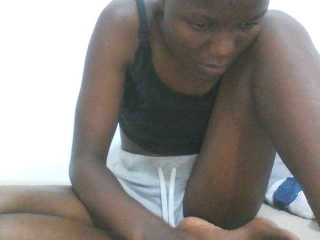 sexydiva2 live cam on BongaCams