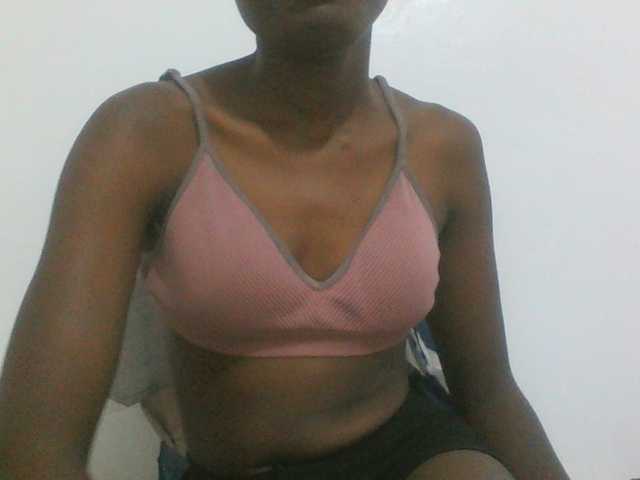 sexydiva2 live cam on BongaCams