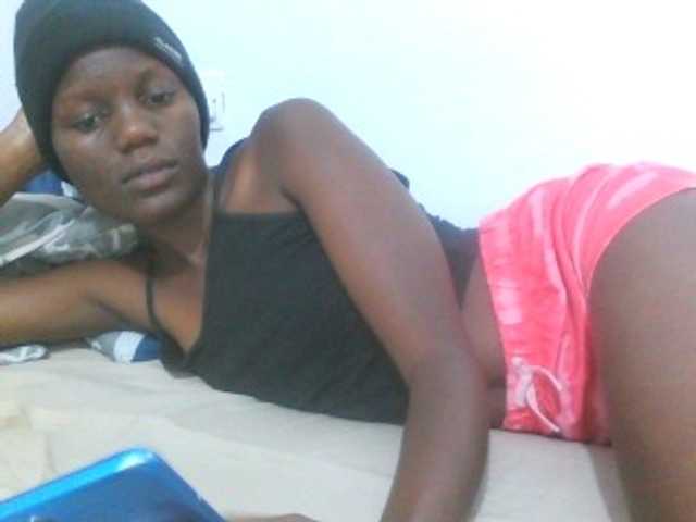 sexydiva2 live cam on BongaCams