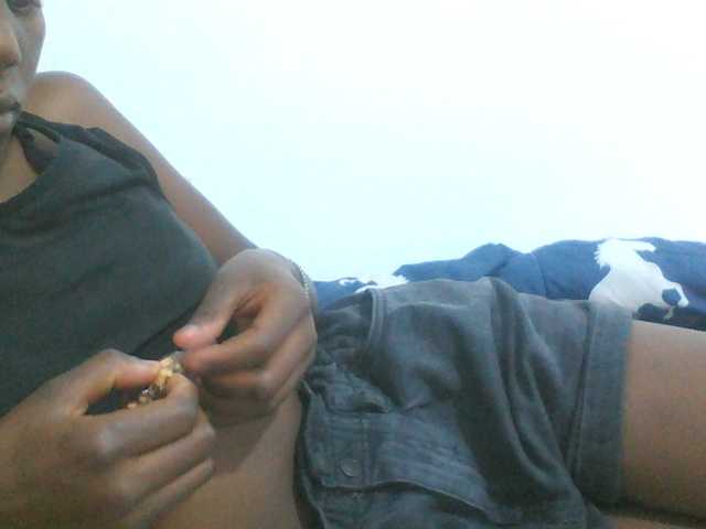 sexydiva2 live cam on BongaCams