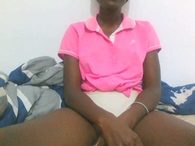 sexydiva2 live cam on BongaCams
