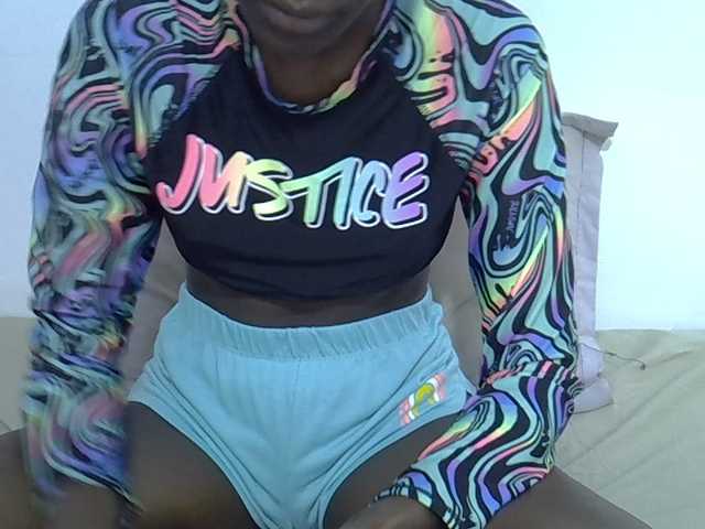 sexydiva2 live cam on BongaCams