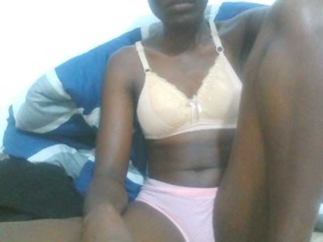 sexydiva2 live cam on BongaCams