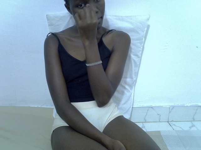 sexydiva2 live cam on BongaCams