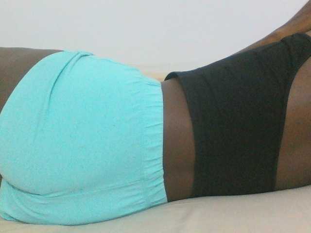 sexydiva2 live cam on BongaCams