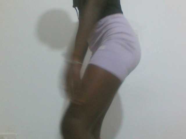 sexydiva2 live cam on BongaCams