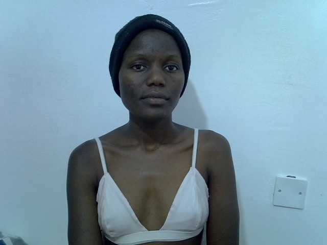 sexydiva2 live cam on BongaCams