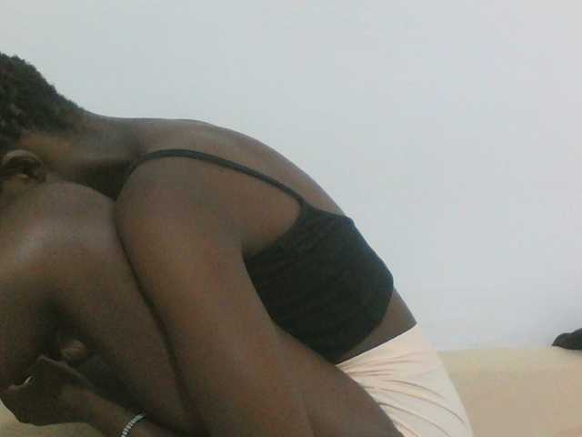sexydiva2 live cam on BongaCams