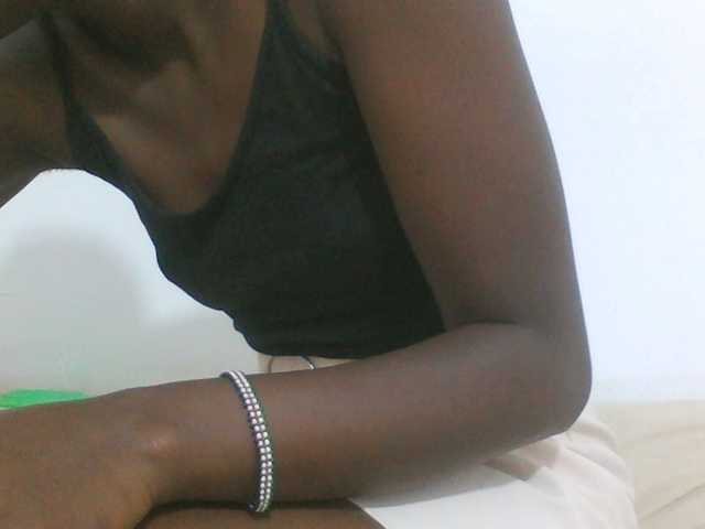 sexydiva2 live cam on BongaCams
