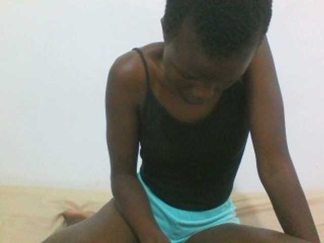 sexydiva2 live cam on BongaCams