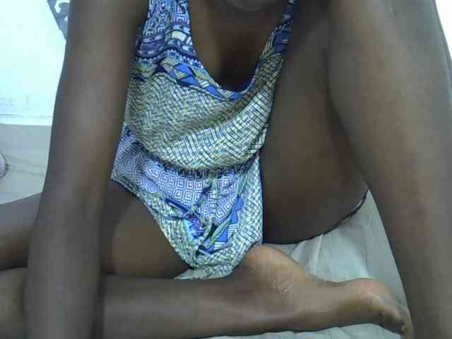 sexydiva2 webcam