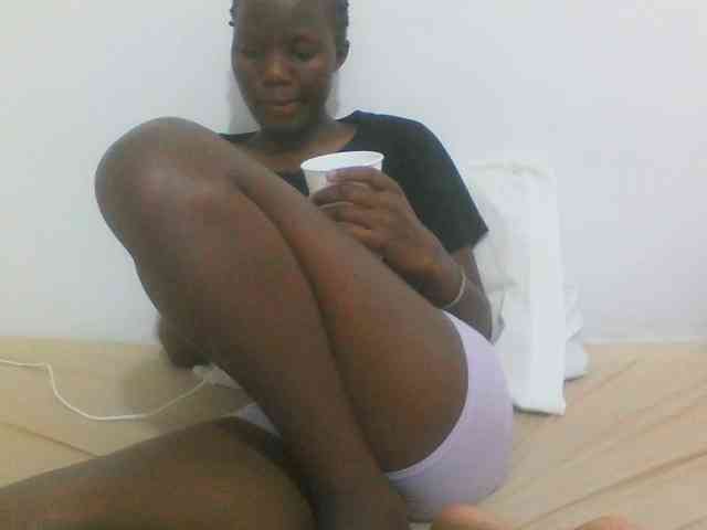 sexydiva2 webcam