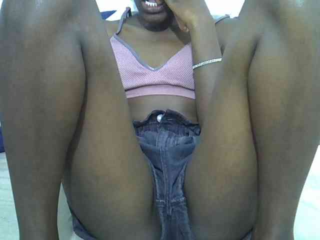 sexydiva2 webcam