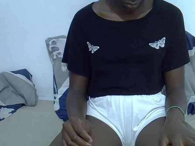sexydiva2 webcam
