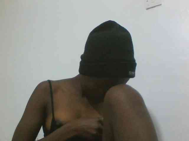 sexydiva2 webcam