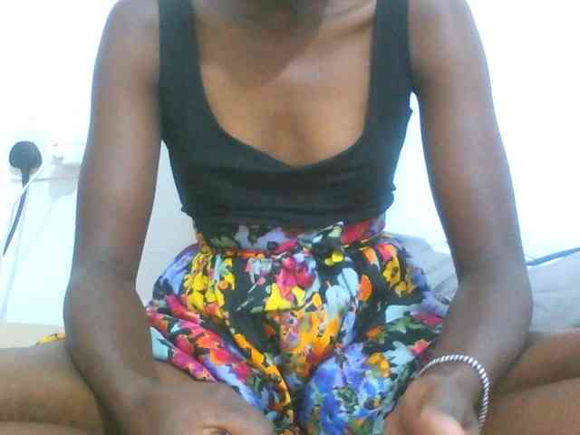 sexydiva2 webcam
