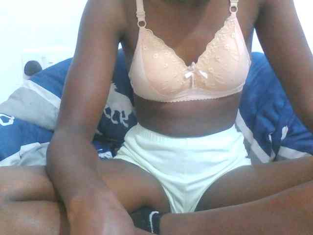 sexydiva2 webcam