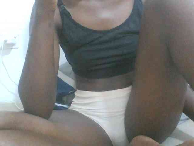 sexydiva2 webcam