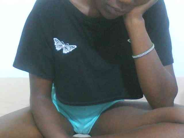 sexydiva2 webcam