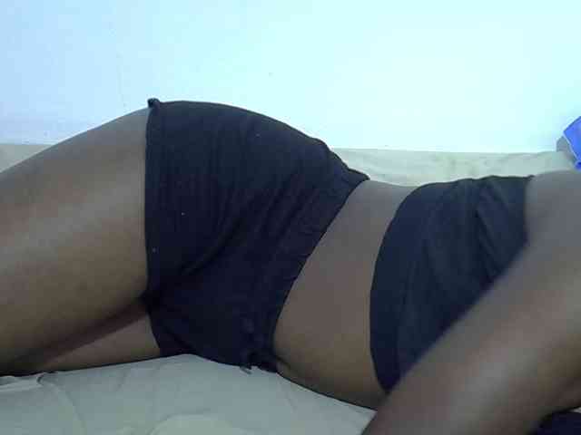 sexydiva2 webcam