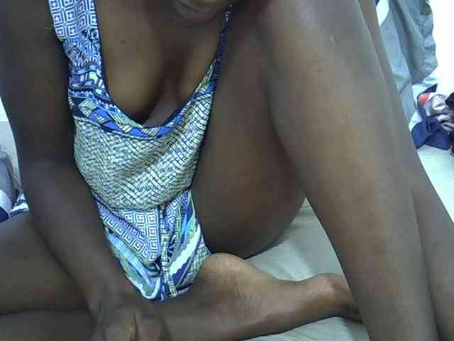 sexydiva2 webcam