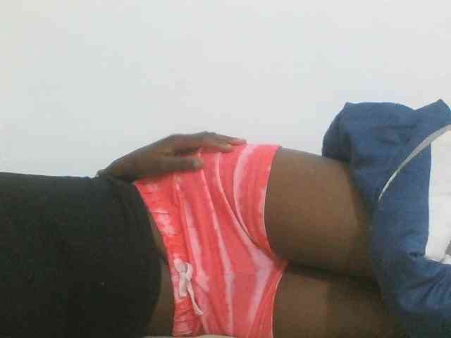 sexydiva2 webcam