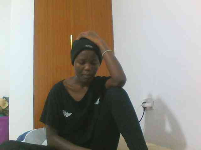 sexydiva2 webcam