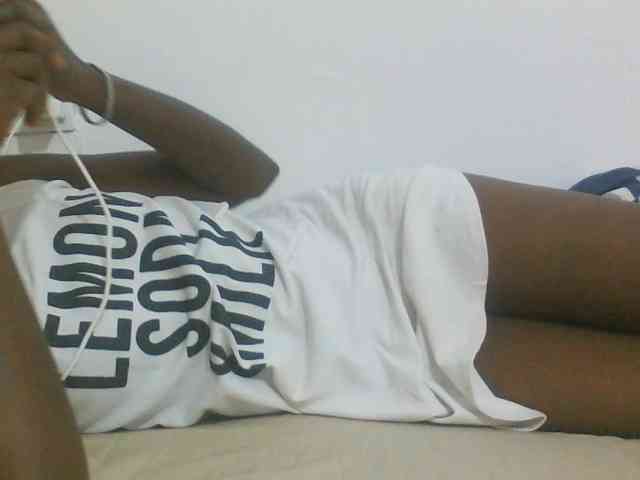 sexydiva2 webcam