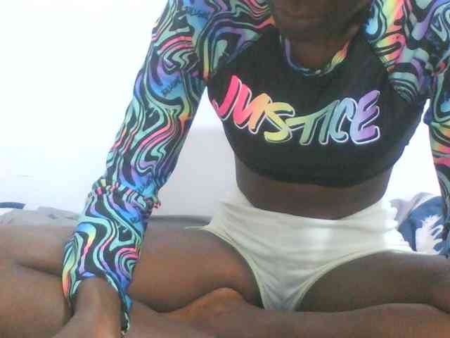 sexydiva2 webcam