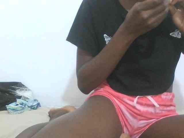 sexydiva2 webcam