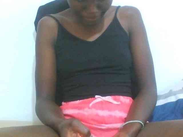 sexydiva2 webcam
