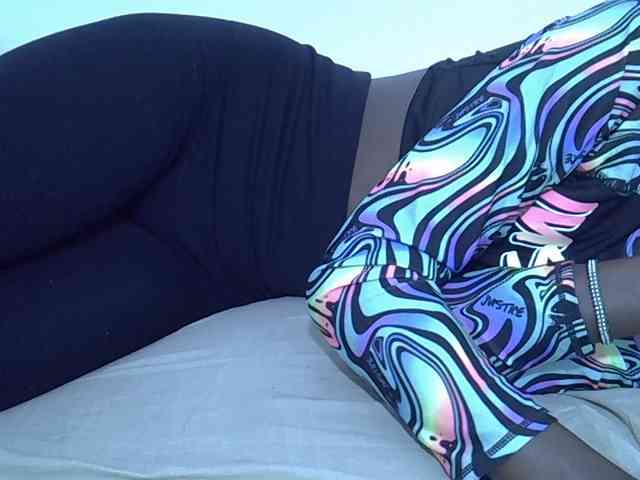 sexydiva2 webcam