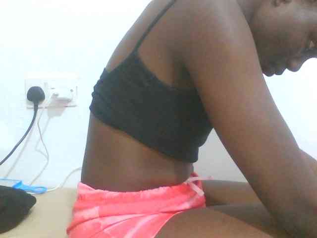 sexydiva2 webcam