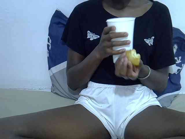sexydiva2 webcam