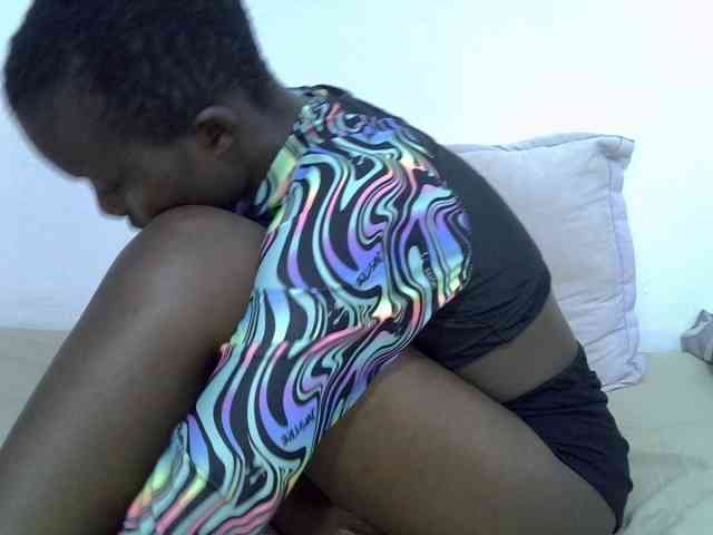 sexydiva2 webcam