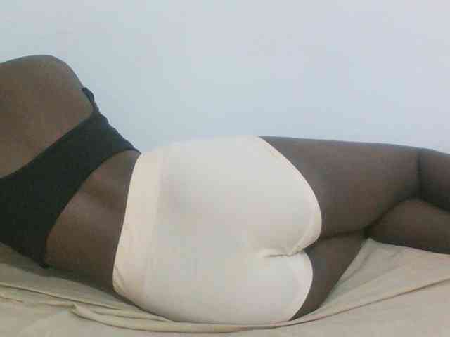 sexydiva2 webcam