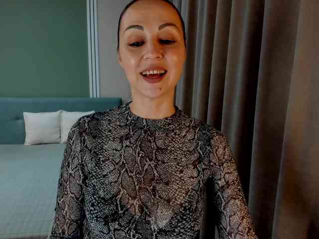 lissajohnson's live room