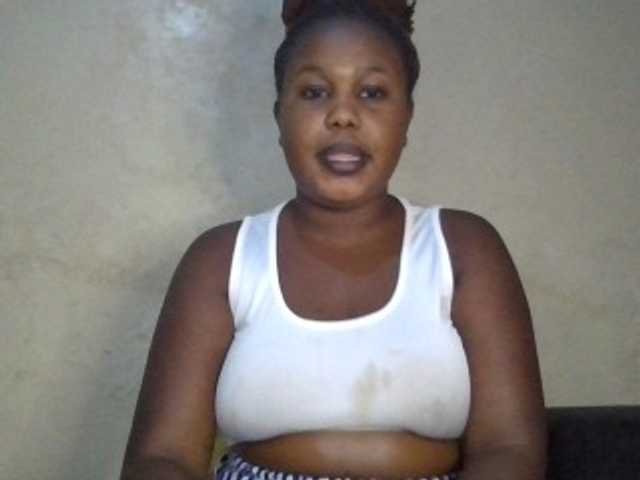 Sexxylady, 25 y/o - Live Cam on BongaCams