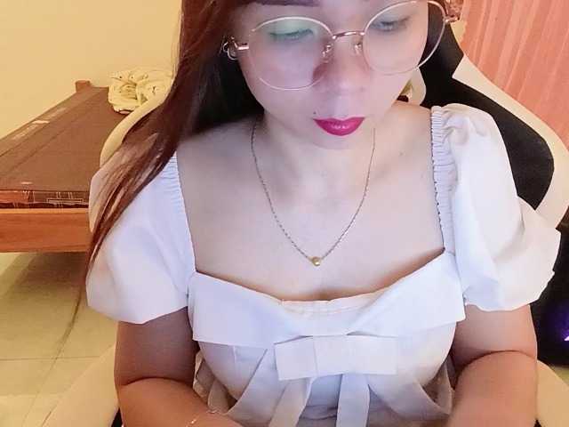 BabyDoll1999 live cam on BongaCams