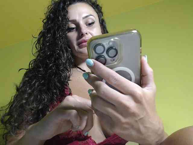 Caramellaa webcam