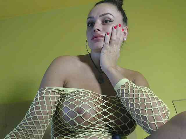 Caramellaa webcam