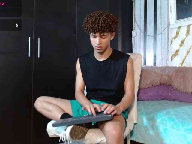 ian-smith Sex Cam Show