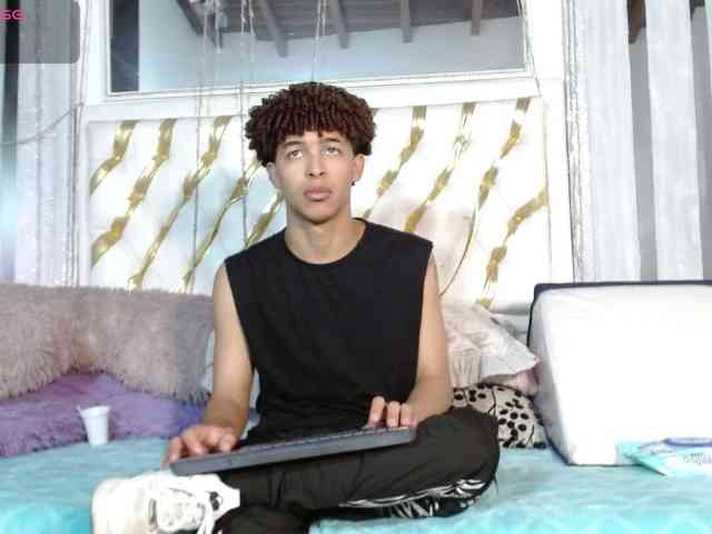 ian-smith Sex Cam Show